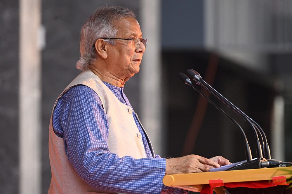 সেনাকুঞ্জে নক্ষত্রের মেলা, উৎসবমুখর নির্বাচন করতে সশস্ত্র বাহিনীর সহযোগিতা চাইলেন প্রধান উপদেষ্টা