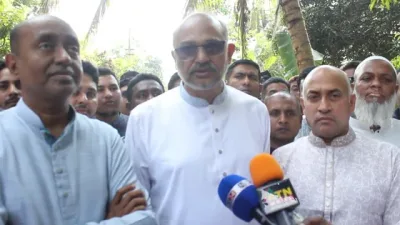 সরকার আর্থিক খাতে শৃঙ্খলা ফেরাতে কাজ করছে : অর্থ ও পরিকল্পনা উপদেষ্টা
