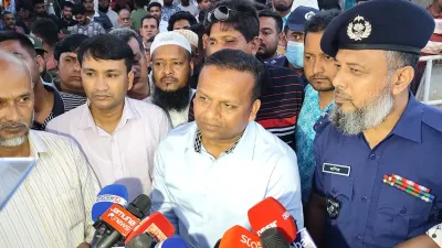 মানুষকে নিরাপদে ঢাকায় ফিরিয়ে নেওয়াই আমাদের লক্ষ : নৌপরিবহন প্রতিমন্ত্রী