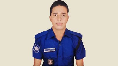 নিজের অস্ত্রের গুলিতে পুলিশ কনস্টেবল নিহত