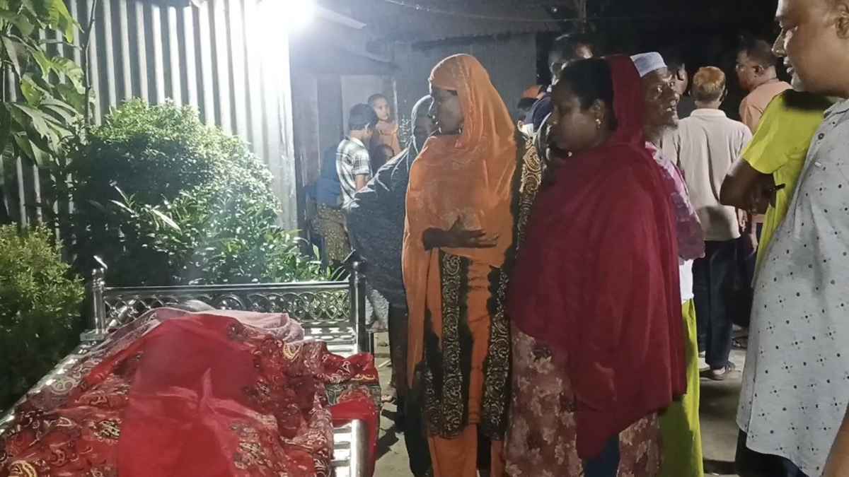 গাইবান্ধায় ট্রাকের ধাক্কায় ভাঙারি ব্যবসায়ী নিহত