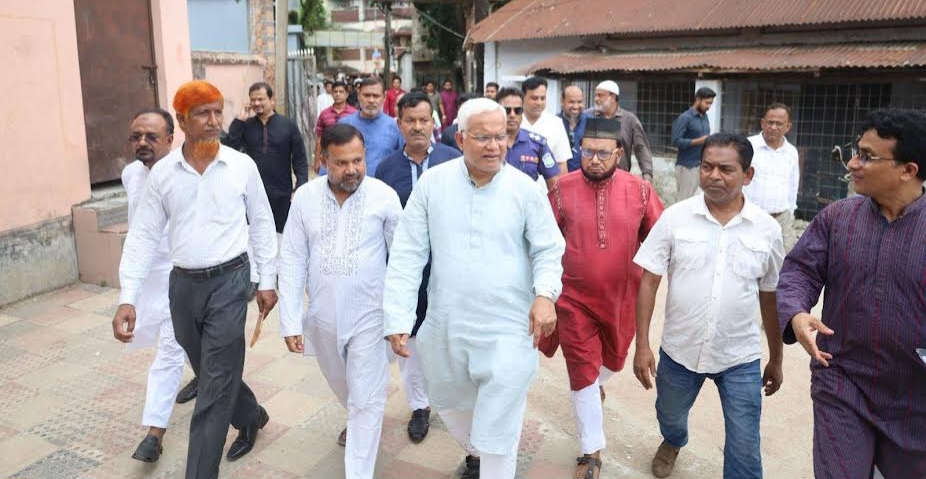 ময়মনসিংহে ৩০ মিনিটের ঝটিকা পরিদর্শনে সমাজকল্যাণমন্ত্রী, অনিয়ম দেখে কর্মকর্তাদের ভর্ৎসনা-তিরস্কার