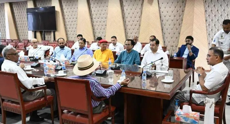 প্রধানমন্ত্রীর সঙ্গে ন্যাশনাল এডিটরস কাউন্সিলের নেতাদের বৈঠক