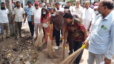ডেঙ্গু-চিকুনগুনিয়া প্রতিরোধে কেন্দুয়ায় প্রশাসনের পরিচ্ছন্নতা অভিযান
