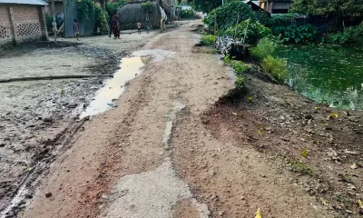 ৩৬ কিলোমিটার সড়কে গর্ত-ফাটল, ঝুঁকি নিয়ে চলাচল