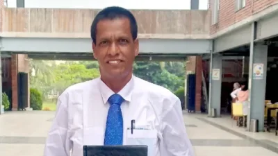 স্বপ্নকে হার মানাননি, ৫৯ বছর বয়সে অনার্স ডিগ্রি অর্জন