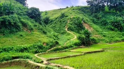 আধুনিকতার ছোঁয়াবিহীন এক অন্যরকম গ্রাম হারিয়াকোনা