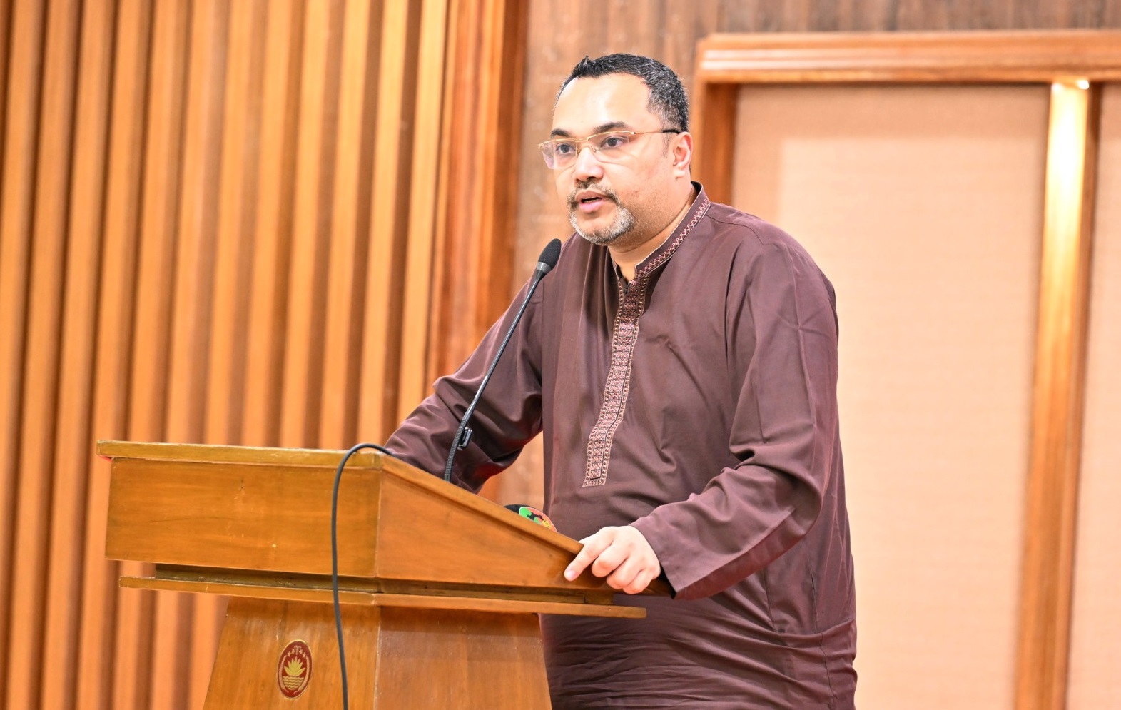 বিশ্বমঞ্চে বাংলাদেশের স্বর