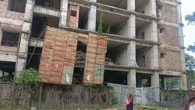 তিন বছর ধরে ভাড়া বাসায় মা ও শিশুকল্যাণ কেন্দ্র