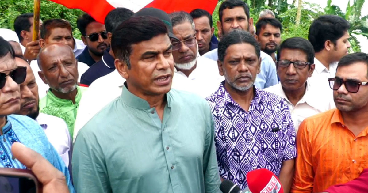 নদী-খাল দখলমুক্ত করতে রাজনৈতিক পরিচয় দেখবে না সরকার