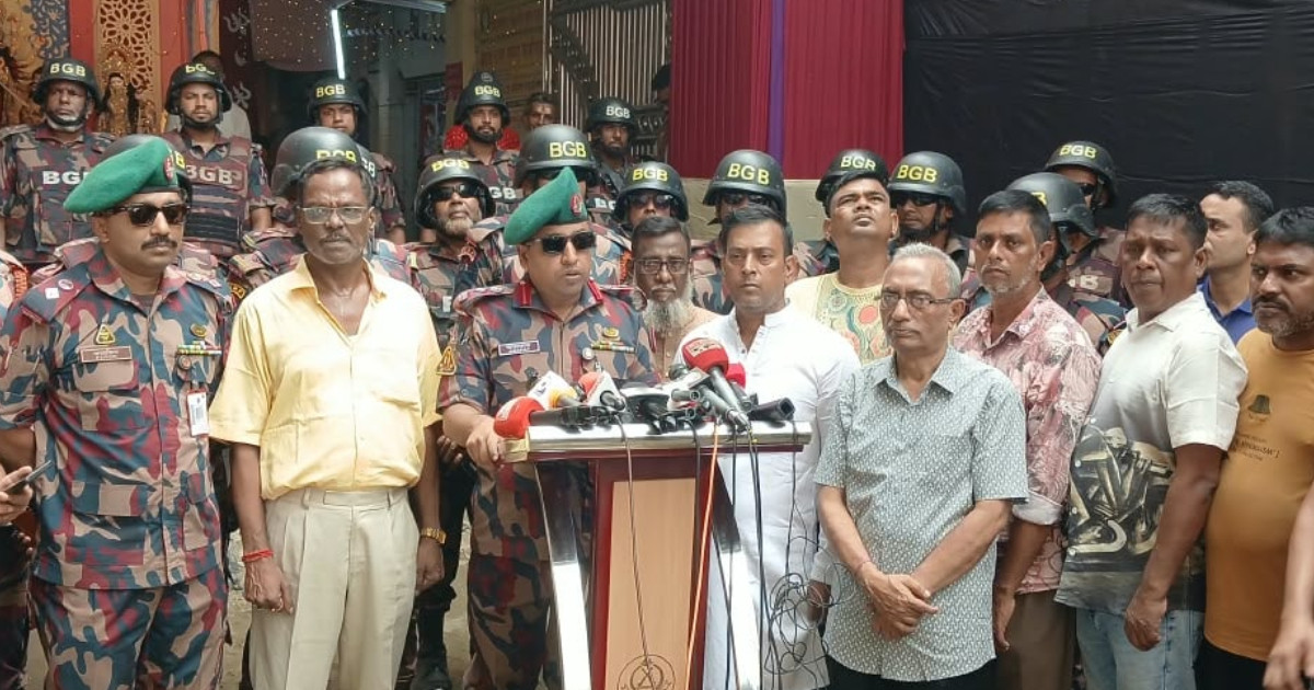 দুর্গাপূজায় নিরাপত্তা জোরদার, নারায়ণগঞ্জে মাঠে ৬২ বিজিবি