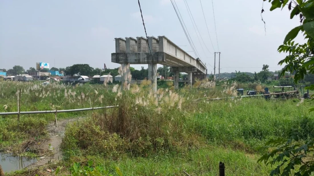 ৫৮ কোটি টাকার দুই সেতুর কাজ বন্ধ দুই বছর, ভোগান্তিতে শরীয়তপুরবাসী
