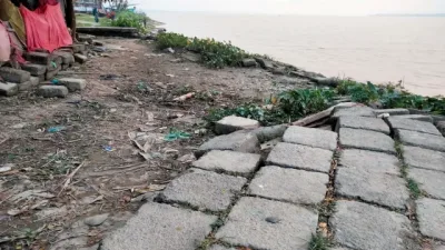 সিডরের ১৯ বছর পরও সংস্কার হয়নি আমতলীর শহর রক্ষা বাঁধ