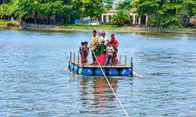 ভাঙা বাঁধের ১৭ বছর, ঝুঁকি নিয়ে স্কুলে যাচ্ছে শিশুরা