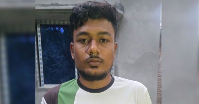 প্রধানমন্ত্রীর বাস নিয়ে পোস্টে ‘স্নাইপার’ মন্তব্য, গ্রেপ্তার একজন