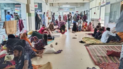 ২৫০ শয্যার হাসপাতালে হাজারো রোগী, মেঝে-বারান্দায় চিকিৎসা