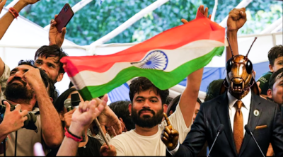 উপহাসের ‘তেলাপোকা’ এখন মোদির মাথাব্যথা!