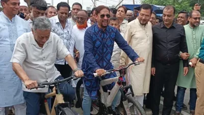 চট্টগ্রামে দেশের প্রথম সাইকেল ট্র্যাক উদ্বোধন
