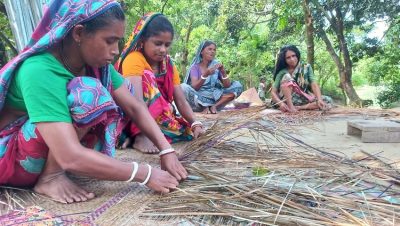 নেত্রকোনায় হারিয়ে যাওয়ার পথে ঐতিহ্যের শীতল পাটি