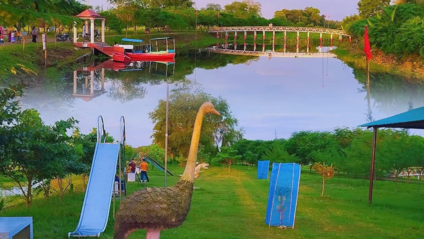 সবুজ-জলধারায় মুগ্ধতা ছড়াচ্ছে শালিখা ইকোপার্ক