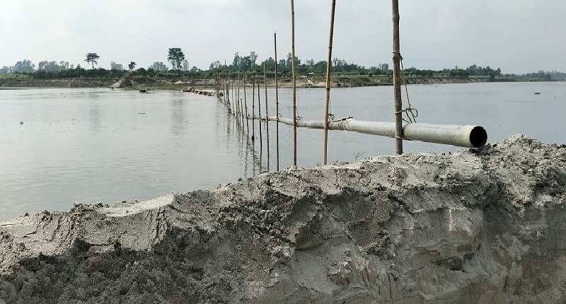 চরে ঢেকেছে নদী, হারিয়ে গেছে যমুনেশ্বরীর নৌকাবাইচ